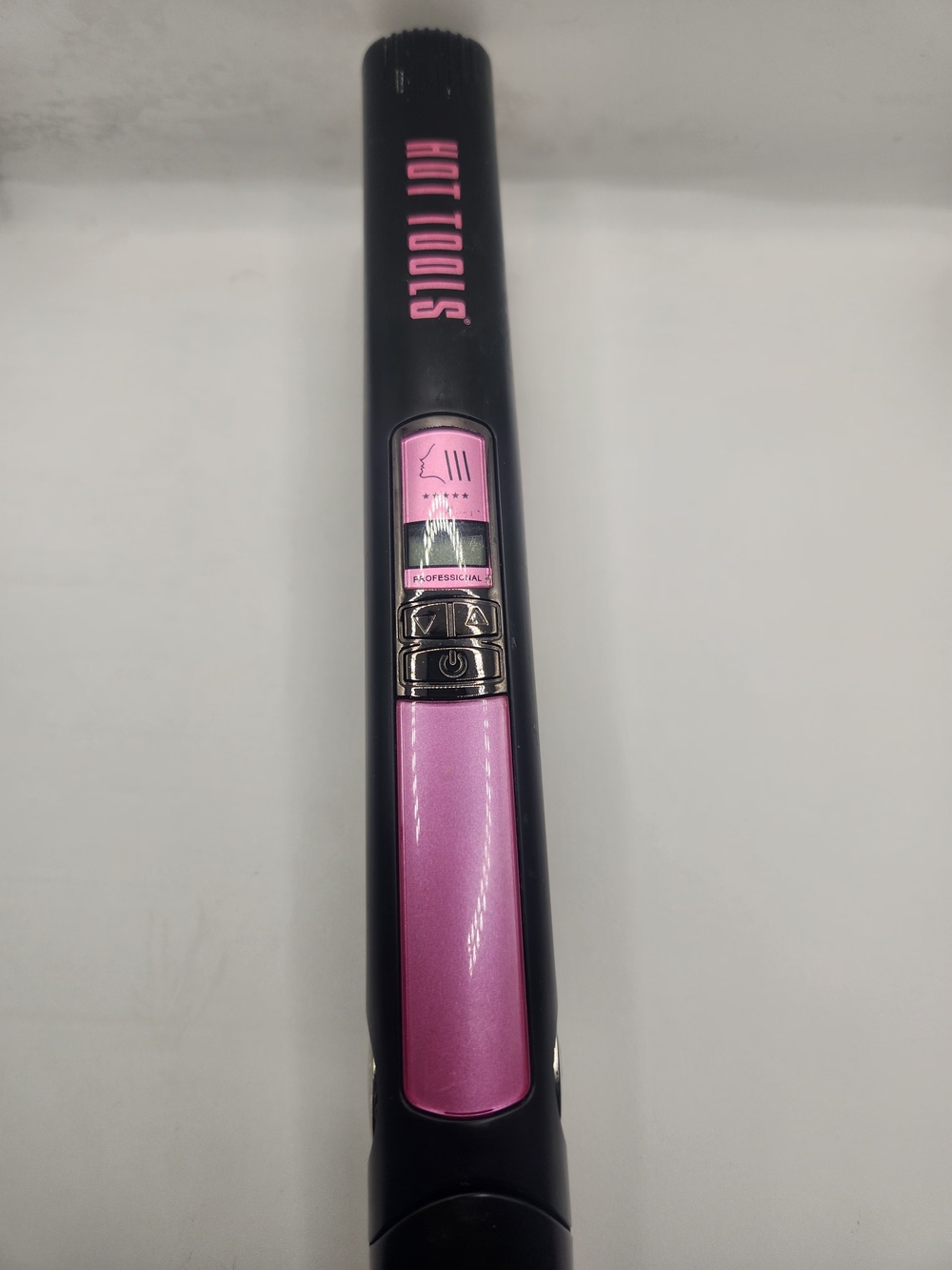 Hot Tools HPK 11  1" Flat Iron Titanium Hair Straightner, Heats To 450